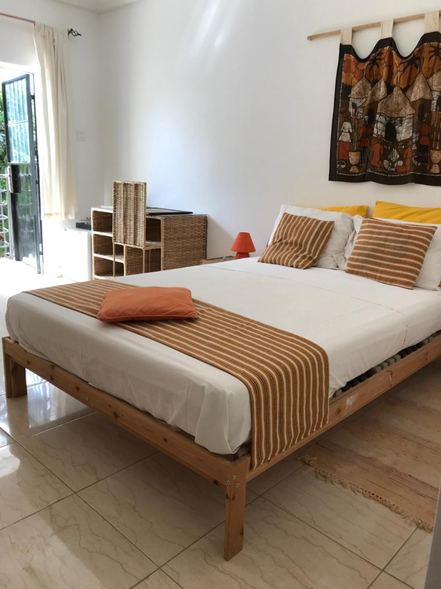 B & B Villa Calliandra Bijilo Bagian luar foto
