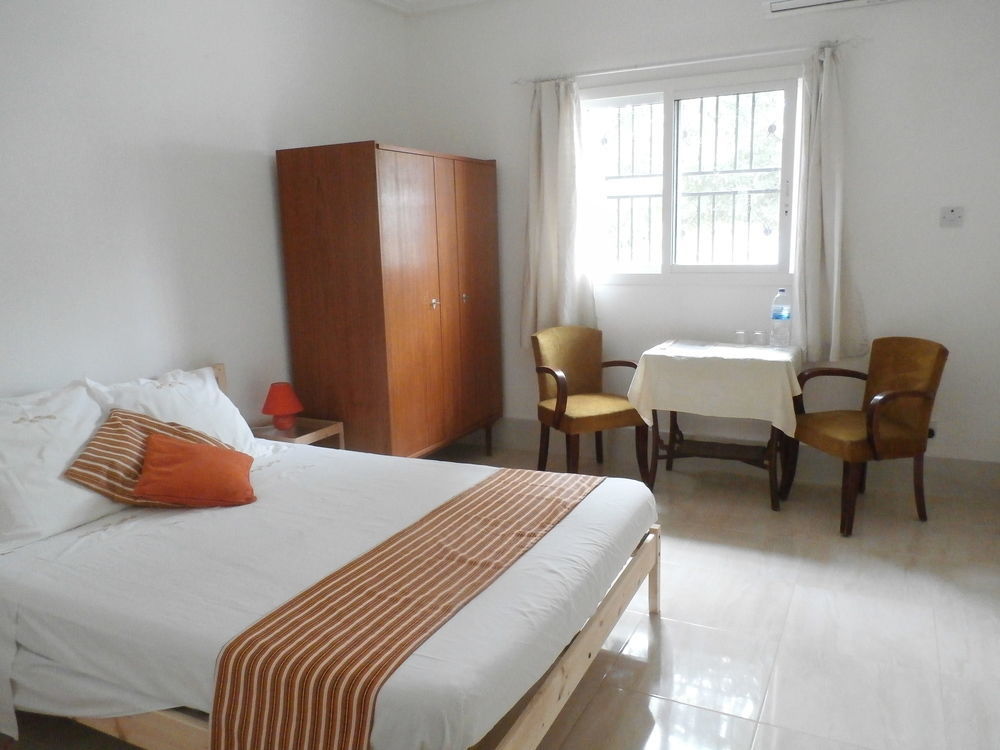 B & B Villa Calliandra Bijilo Bagian luar foto