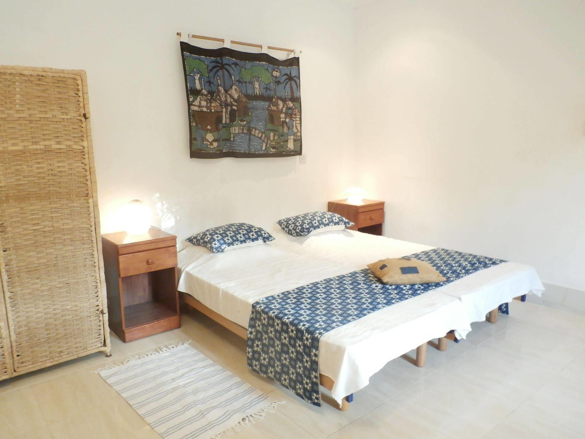 B & B Villa Calliandra Bijilo Bagian luar foto