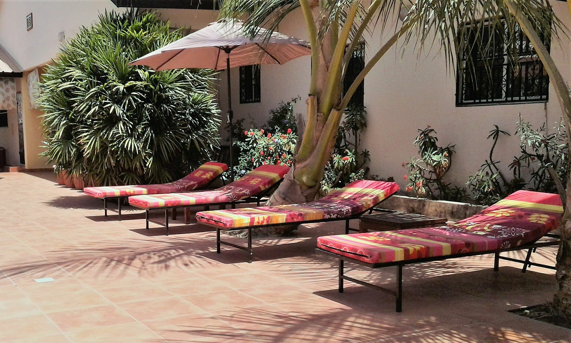 B & B Villa Calliandra Bijilo Bagian luar foto