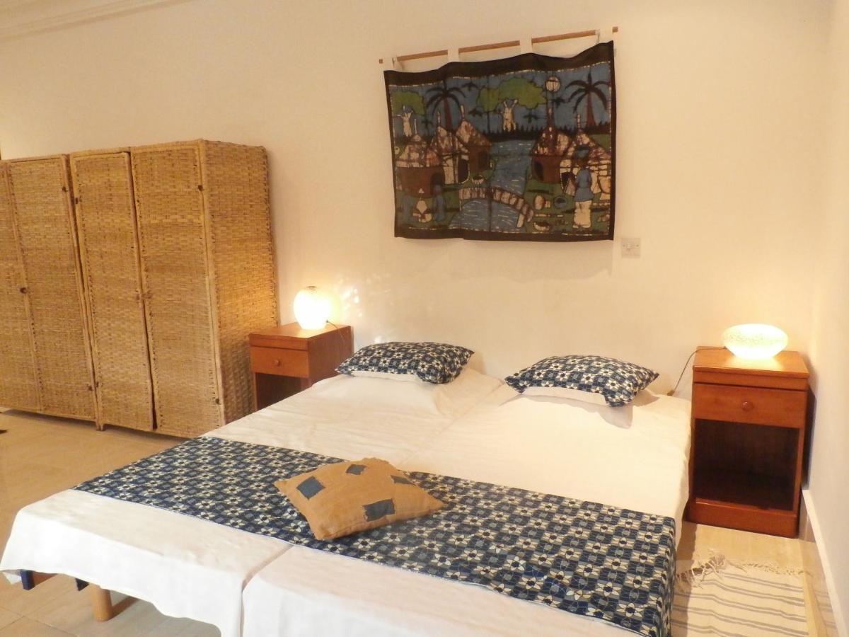 B & B Villa Calliandra Bijilo Bagian luar foto
