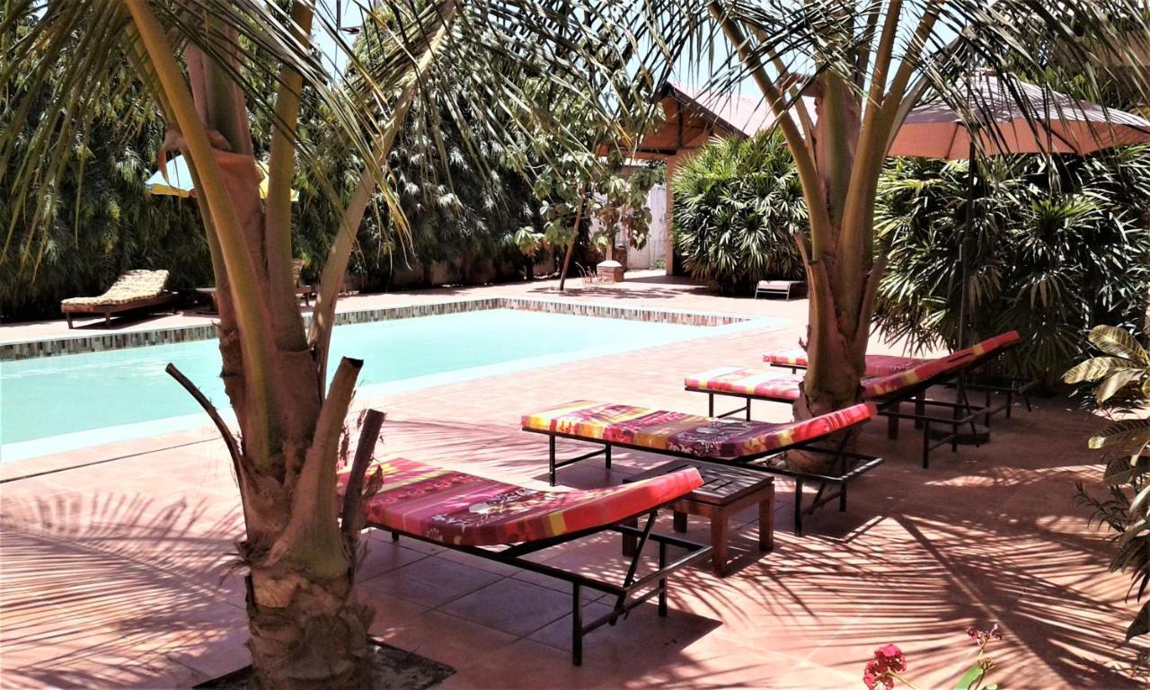 B & B Villa Calliandra Bijilo Bagian luar foto