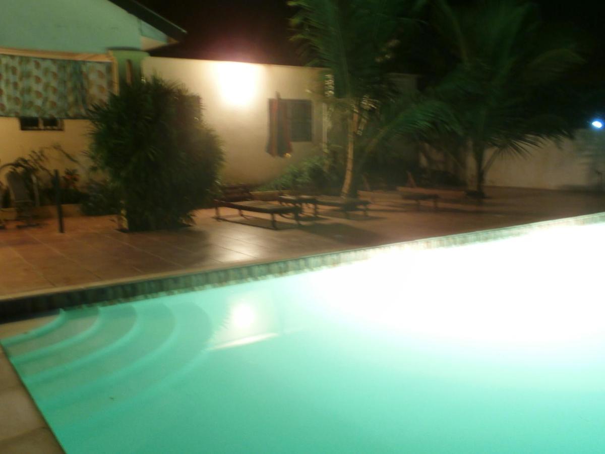 B & B Villa Calliandra Bijilo Bagian luar foto