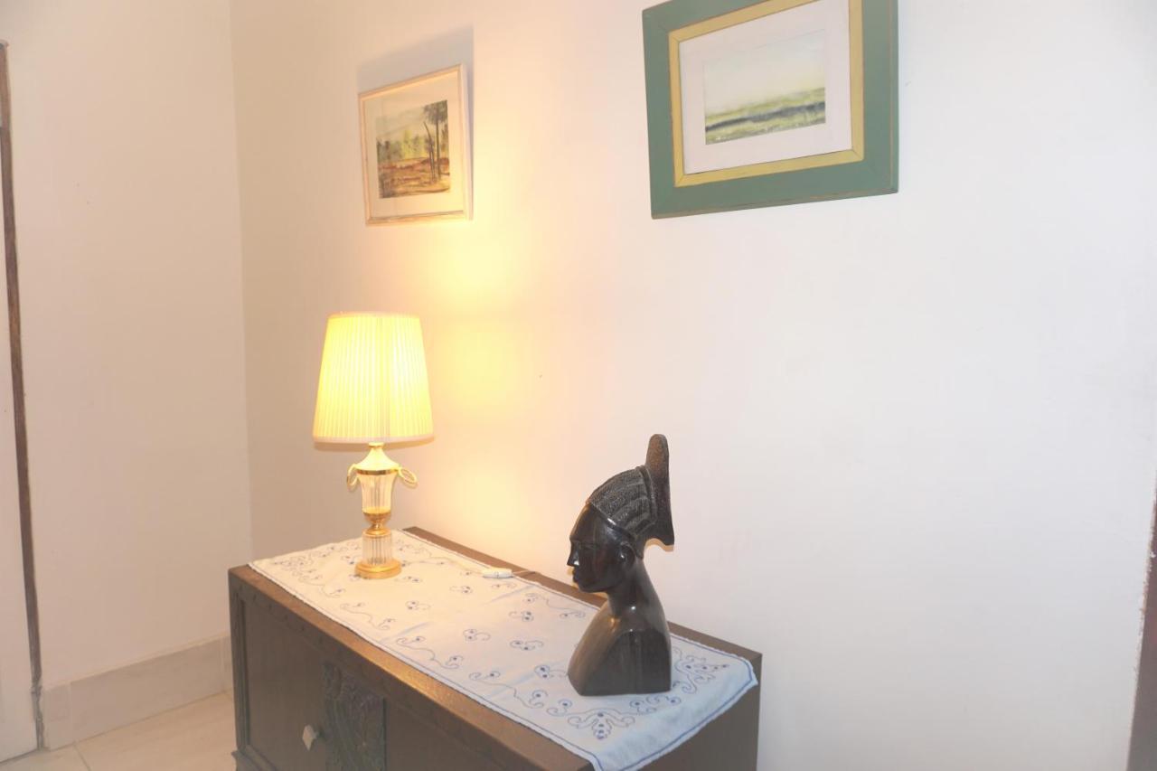 B & B Villa Calliandra Bijilo Bagian luar foto