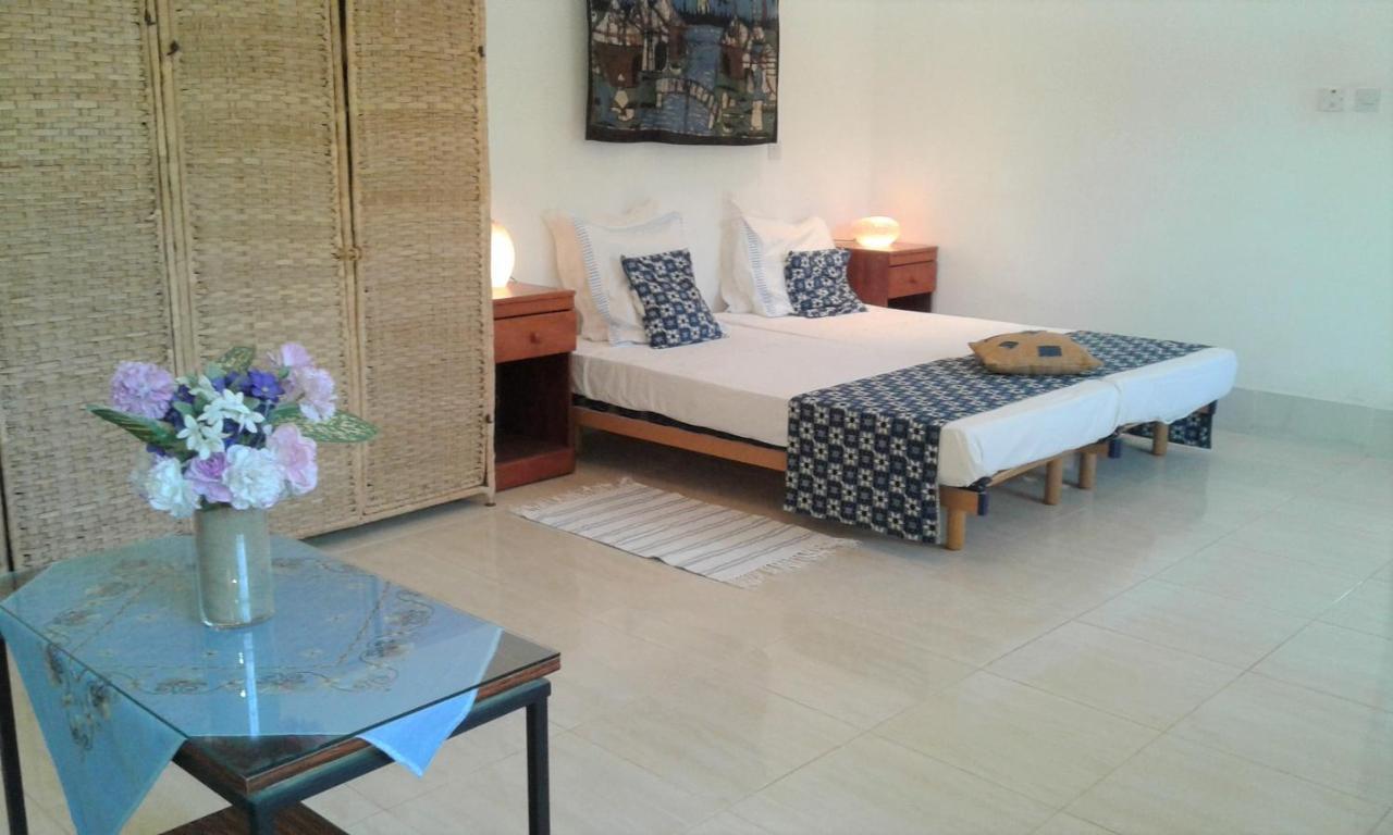B & B Villa Calliandra Bijilo Bagian luar foto