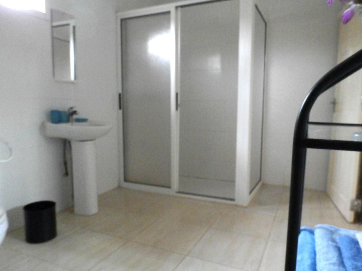 B & B Villa Calliandra Bijilo Bagian luar foto