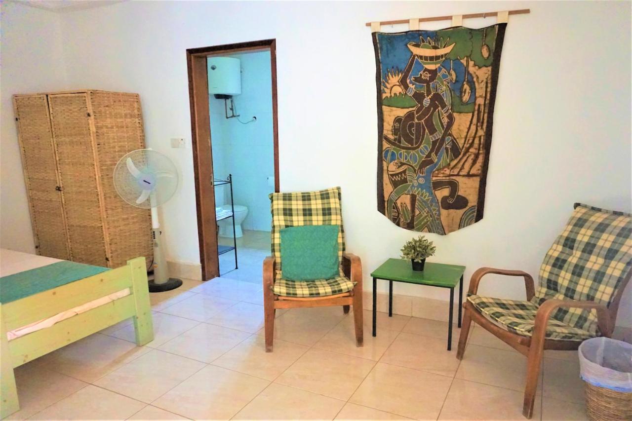 B & B Villa Calliandra Bijilo Bagian luar foto