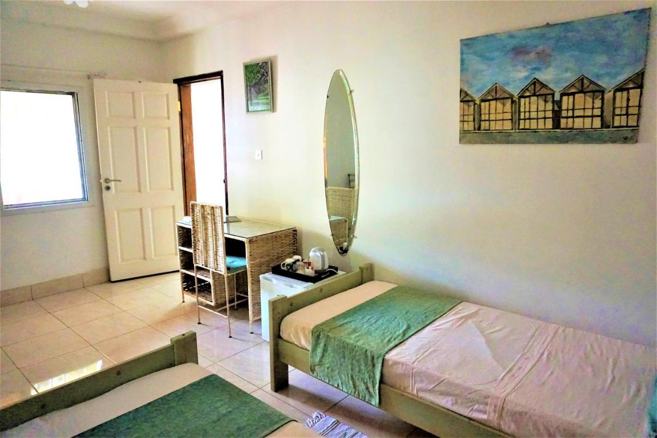 B & B Villa Calliandra Bijilo Bagian luar foto